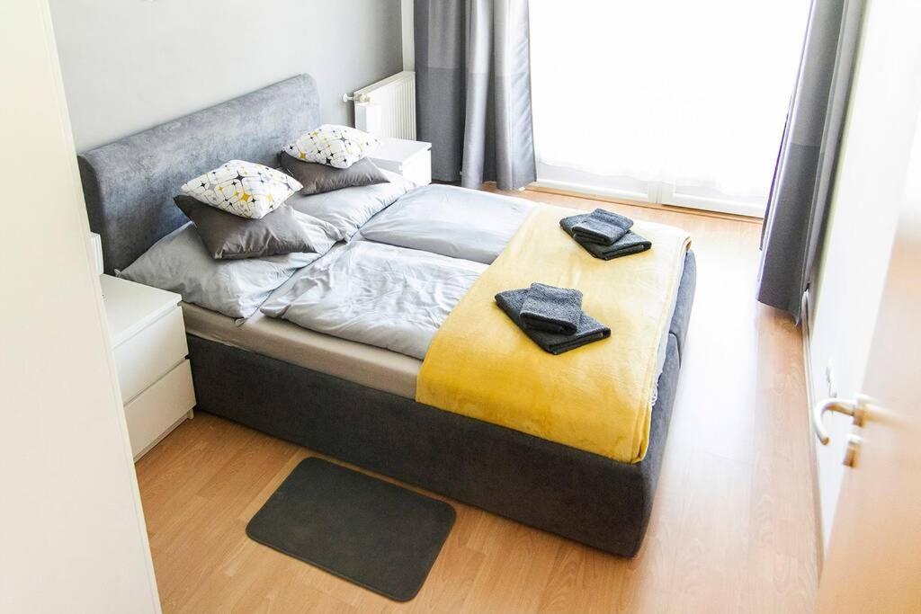Vip Mini Resort,Private Parking & Balcony Boedapest Buitenkant foto