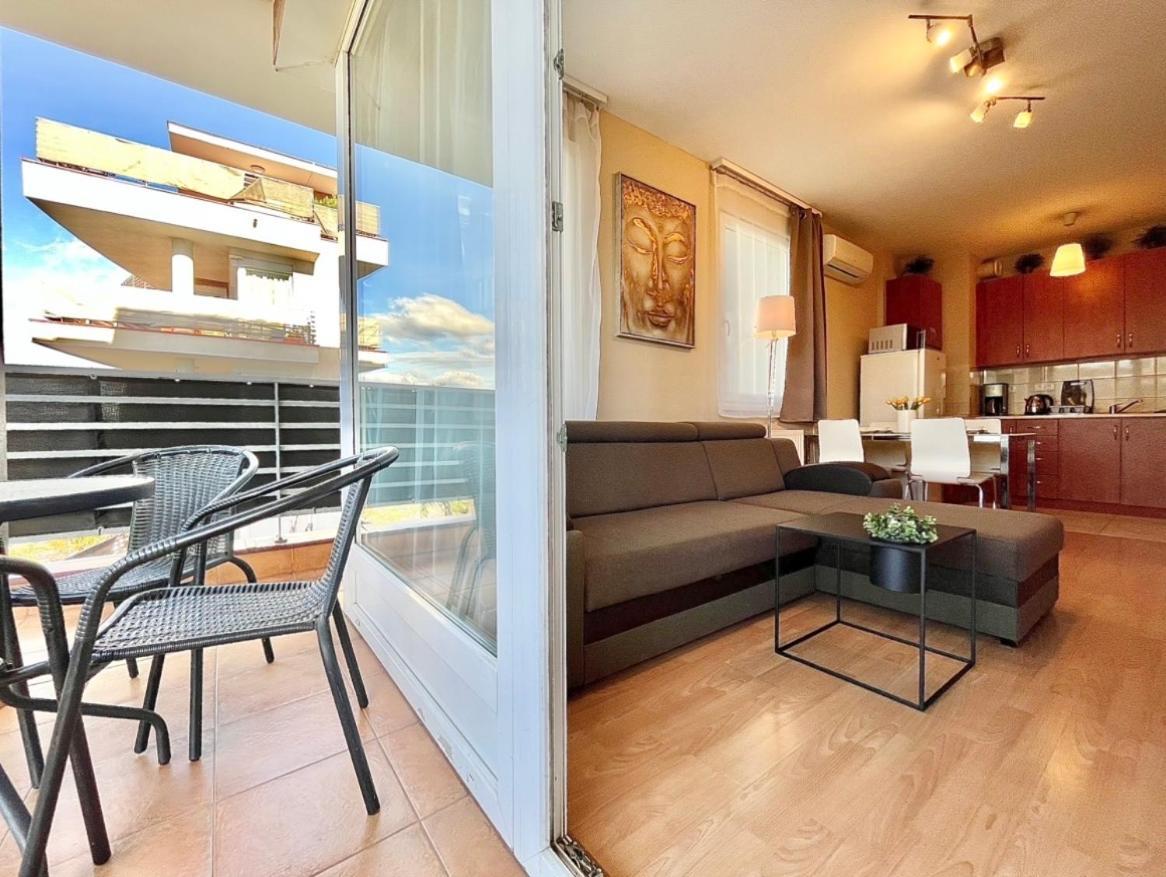 Vip Mini Resort,Private Parking & Balcony Boedapest Buitenkant foto
